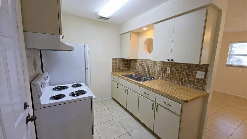 2 bedroom Single Family Residence at 3445 Lucerne Terrace, Port Charlotte Sec 011, Port Charlotte — photo 5