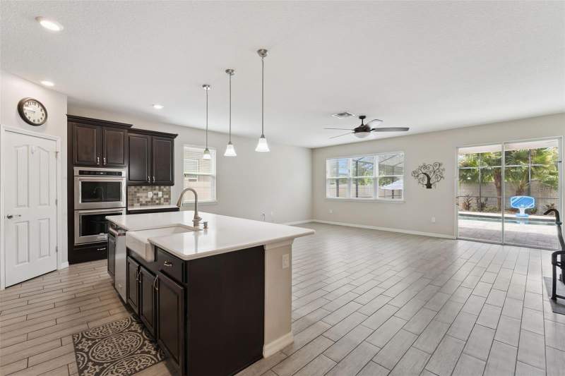 6 bedroom Single Family Residence at 4794 Grassendale Terrace, Silverleaf, Sanford — photo 4