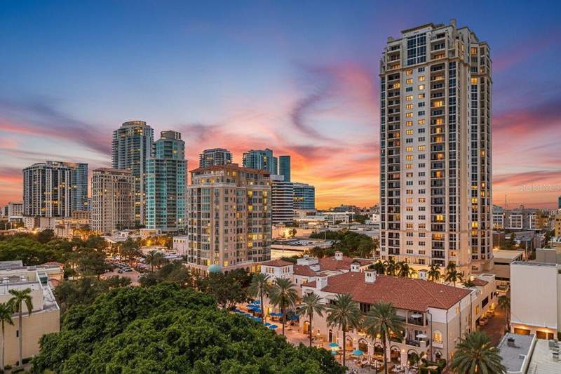 Parkshore Plaza Condo