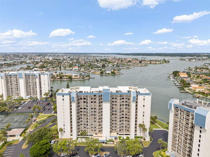 2 bedroom Condominium at 9425 Blind Pass Road #1006, Constellation The Condo, St Pete Beach — photo 5