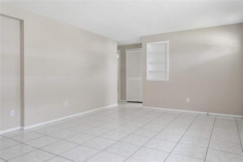 4 bedroom Single Family Residence at 3337 Clydesdale Drive, Beacon Square, Holiday — photo 5