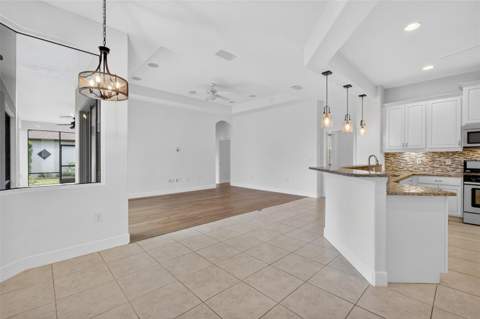 8237 Bridgeport Bay Circle, Mount Dora FL - photo 14 of 66