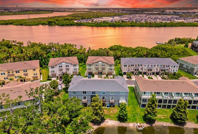 2 bedroom Townhouse at 4755 Tuscan Loon Drive, Palm River Twnhms Ph 2, Tampa — photo 3