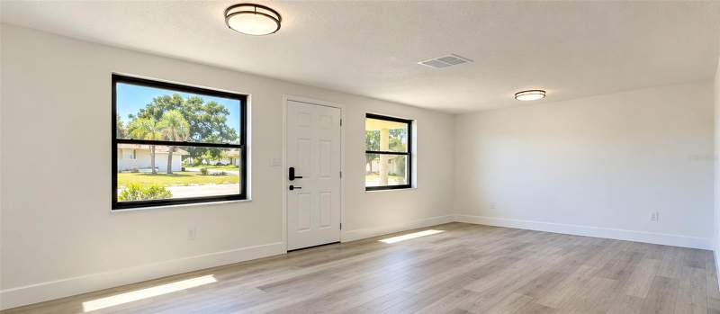 3 bedroom Single Family Residence at 3708 Holiday Lake Drive, Holiday Lake Estates, Holiday — photo 4