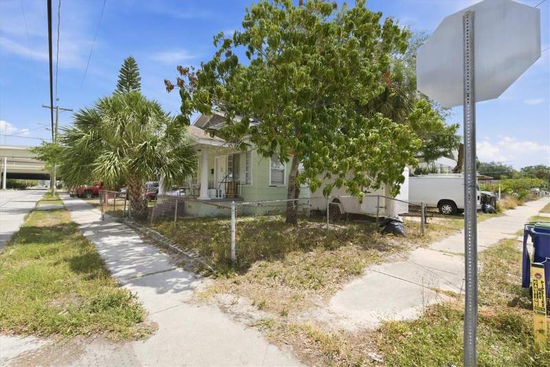 4 bedroom Single Family Residence at 301 N 26TH STREET #A, EAST TAMPA BLOCKS 1 TO 40, TAMPA — photo 1