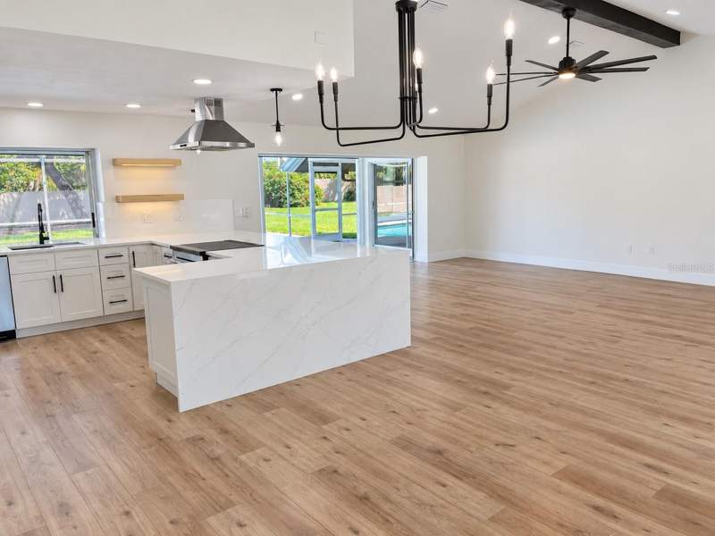 3 bedroom Single Family Residence at 102 Windward Drive, Southbay Yacht & Racquet Club, Osprey — photo 5