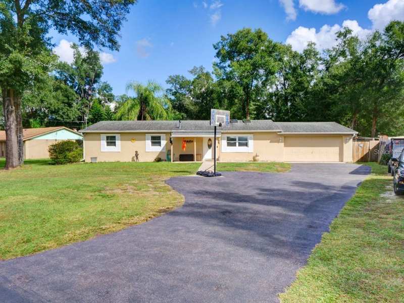 4 bedroom Single Family Residence at 31126 Prestwick Avenue, Mount Plymouth, Sorrento — photo 1