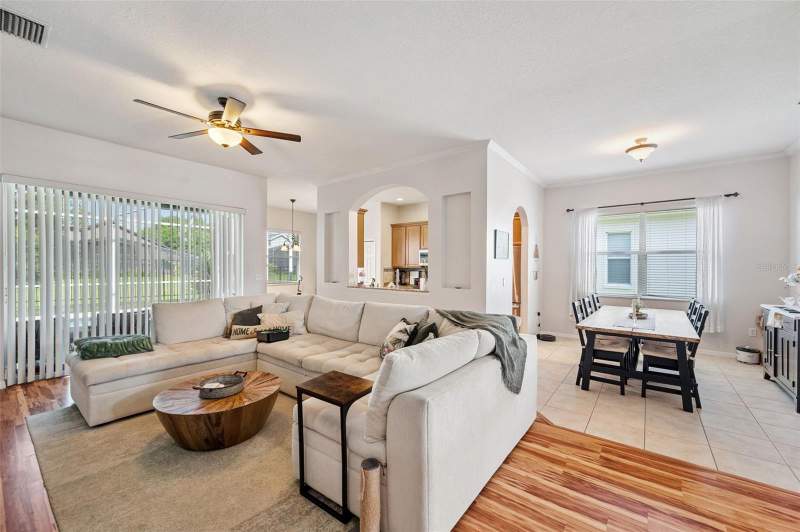3 bedroom Single Family Residence at 4641 Rolling Green Drive, Country Walk Increment C Ph 01, Wesley Chapel — photo 5