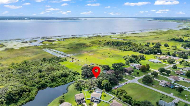 4 bedroom Single Family Residence at 2805 Lake Tohopekaliga Boulevard, Pleasant Hill Lakes Unit 1, Kissimmee — photo 2