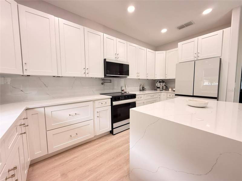4 bedroom Single Family Residence at 5802 Coquyt Drive, Stoneybrook Hills A, Mount Dora — photo 5