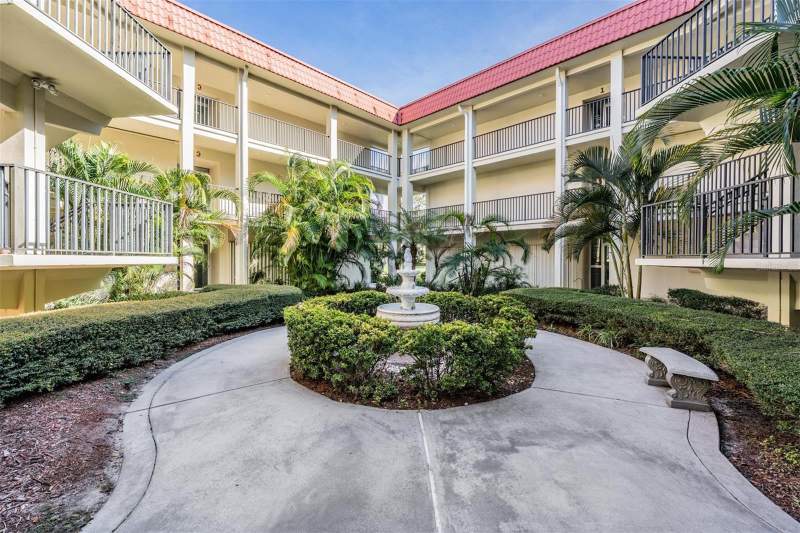 2 bedroom Condominium at 2700 Bayshore Boulevard #3205, Mediterranean Manors, Dunedin — photo 2