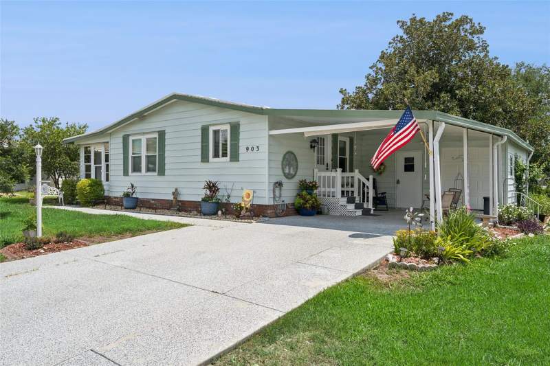 2 bedroom Manufactured Home at 903 Oleander Street, Lady Lake Orange Blossom Gardens Unit 08, Lady Lake — photo 4