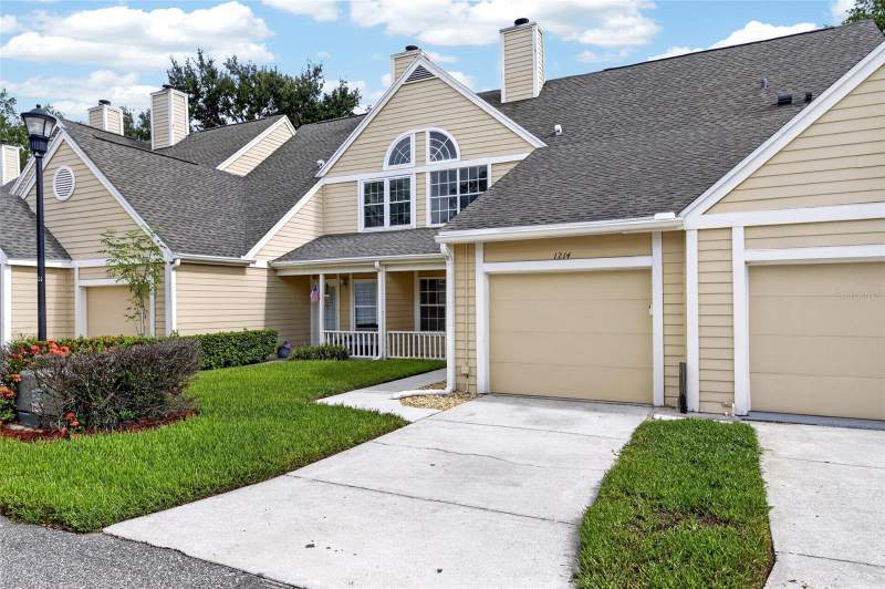 2 bedroom Condominium at 1214 Big Pine Drive, Pine Grove Condo At Bloomingdale, Valrico — photo 5
