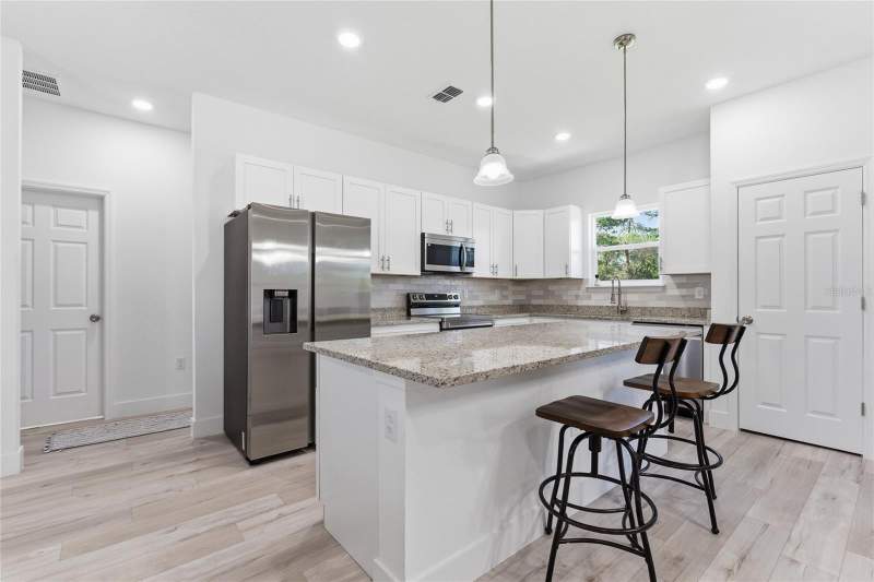 3 bedroom Single Family Residence at 14 Fisher Place, Silver Spgs Shores Un 35, Ocklawaha — photo 5