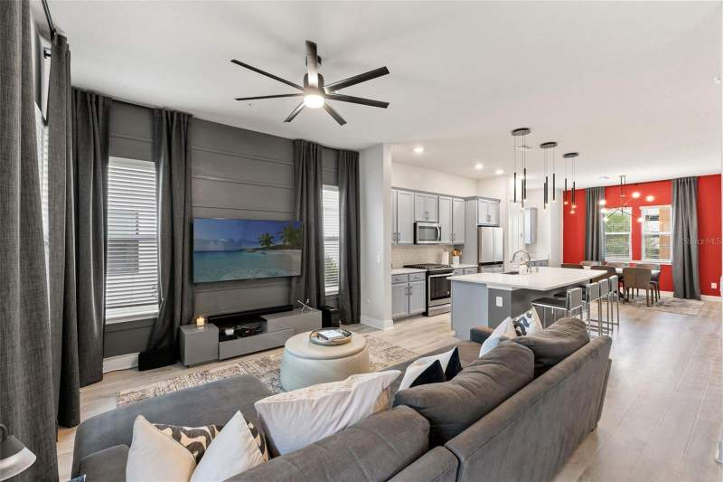 3 bedroom Townhouse at 2511 N Grady Avenue #16, Westshore Village Twnhms, Tampa — photo 2