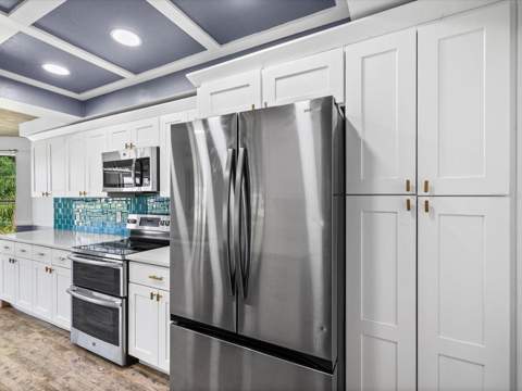 3827 Watson Drive, New Port Richey FL - photo 6 of 70