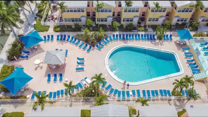 1 bedroom Condo - Hotel at 19417 Gulf Boulevard #F110, Barefoot Beach Resort Of Indian Shores, Indian Rocks Beach — photo 2