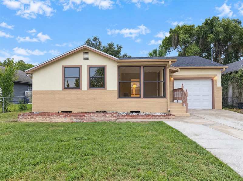 3 bedroom Single Family Residence at 1713 Hillside Drive, Riverbend Manor, Tampa — photo 1