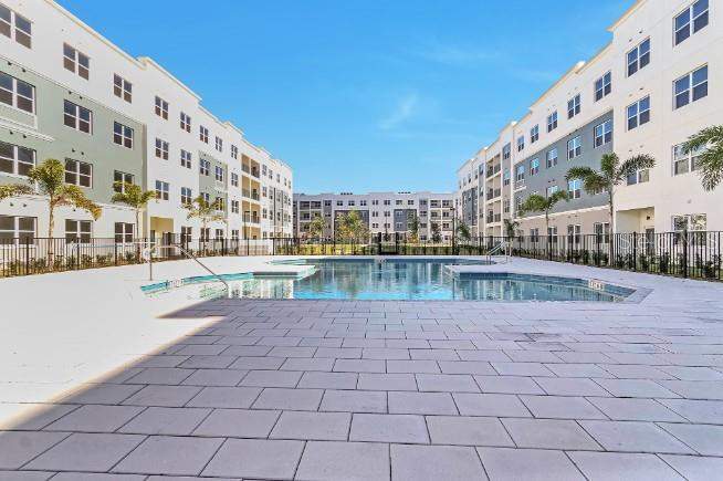 1 bedroom Condominium at 1220 SOUTHSTATION PLACE #207, SANDLAKE STATION BLDG 1, ORLANDO — photo 5