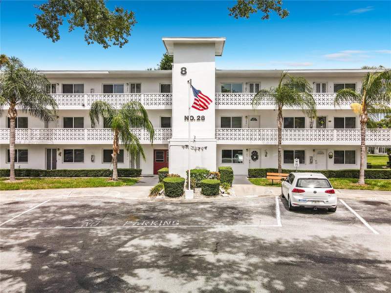 2 bedroom Condominium at 8101 113th Street #309, Seminole Garden Apts Co-Op, Seminole — photo 3