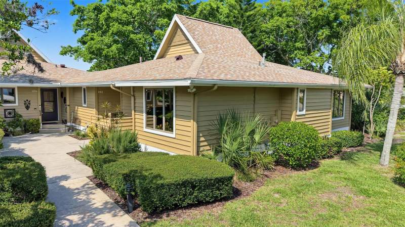3 bedroom Villa at 992 Spinnaker Court, Pointe Alexis South, Tarpon Springs — photo 2