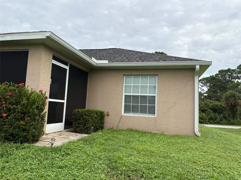 3 bedroom Single Family Residence at 3703 4th Street, Lehigh Acres, Lehigh Acres — photo 3