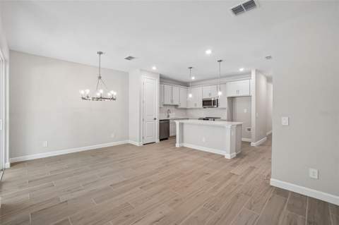 7328 Deer Valley Circle, Tampa FL - photo 14 of 28