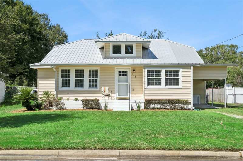 2 bedroom Single Family Residence at 325 W Newell Street, Winter Garden, Winter Garden — photo 1
