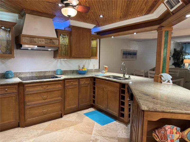 2 bedroom Condominium at 1310 Gulf Boulevard #18B, Crescent Beach Club Two Condo, Clearwater — photo 4