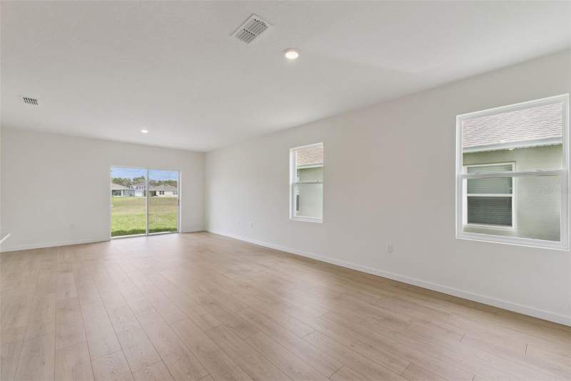 5 bedroom Single Family Residence at 1367 GRAND FLORA LANE, CONCORDE PH 3, SANFORD — photo 4