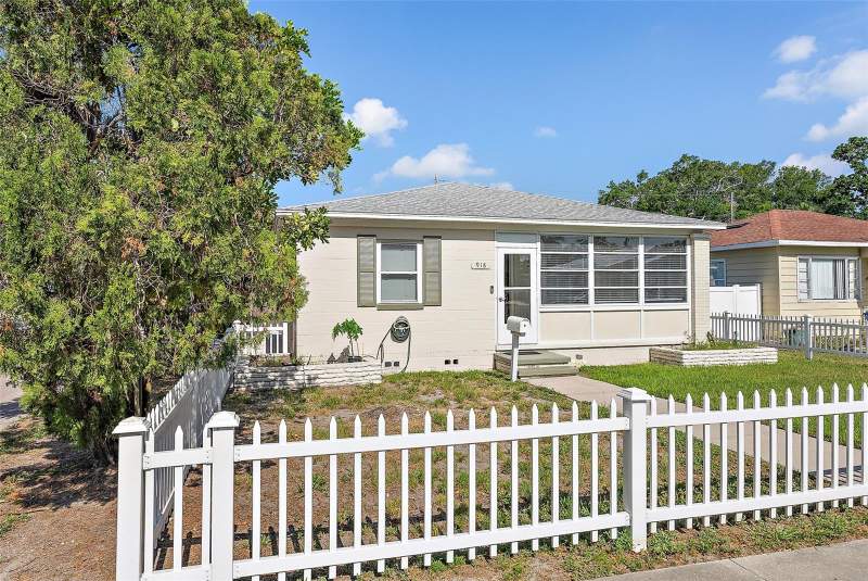3 bedroom Single Family Residence at 918 27th Street, Melrose Sub, St Petersburg — photo 2