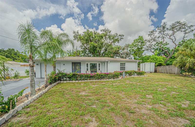 3 bedroom Single Family Residence at 3731 Latimer Street, Beacon Hills, New Port Richey — photo 1