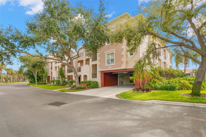 3 bedroom Condominium at 8 Academy Way #123, Marina Bay Captiva Condominium, St Petersburg — photo 2