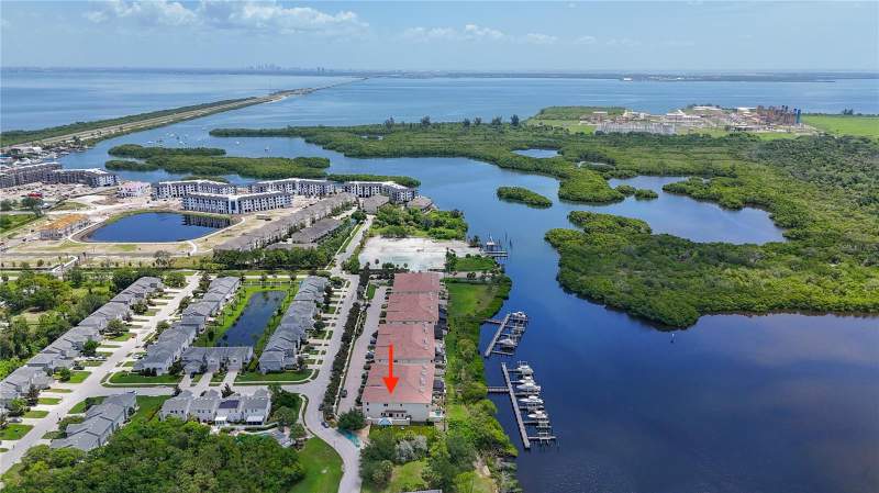 4 bedroom Townhouse at 1008 Paseo Del Rio, Venetian Bay, St Petersburg — photo 4