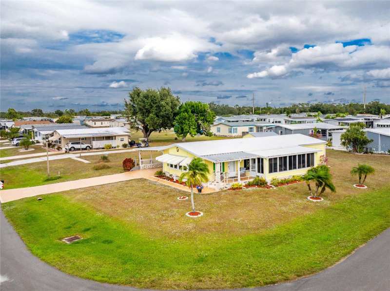 2 bedroom Manufactured Home at 6290 Greenfinch Road, Lemon Bay Isles 1st Add, Englewood — photo 1