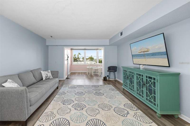 2 bedroom Condominium at 1868 Shore Drive #207, Shore Towers Bldg, South Pasadena — photo 5