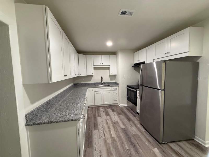 3 bedroom Single Family Residence at 2100 SE 50th Street, Green Grove, Gainesville — photo 5