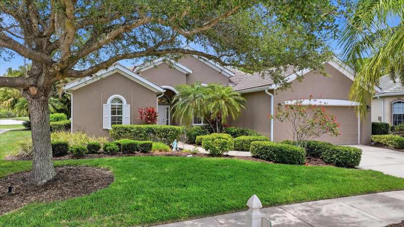 3 bedroom Single Family Residence at 5424 White Ibis Drive, Heron Creek, North Port — photo 1