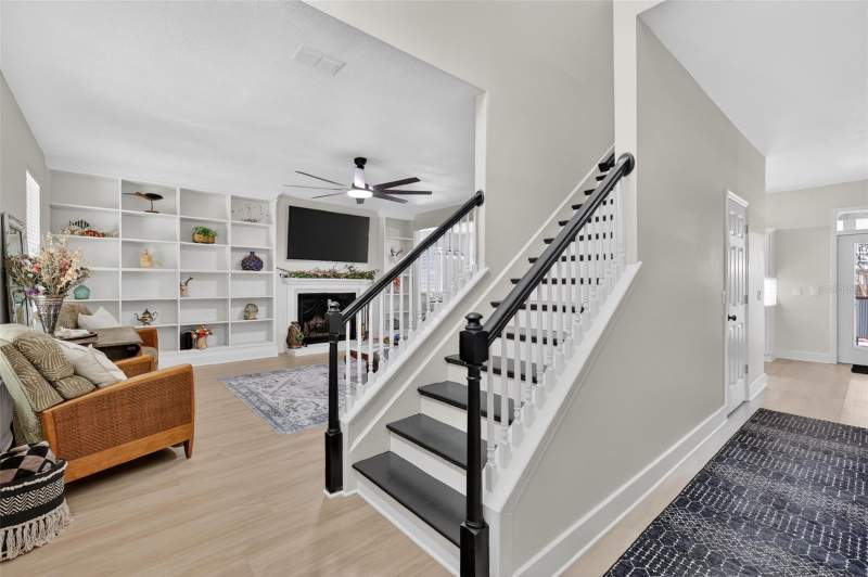 4 bedroom Single Family Residence at 250 N Walker Street, Oakland Town, Oakland — photo 4