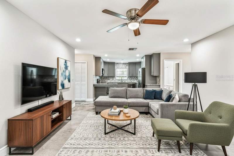 6 bedroom Single Family Residence at 1101 81st Avenue, Winston Park, St Petersburg — photo 5