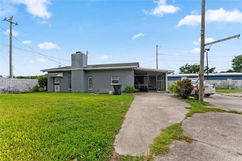 2 bedroom Single Family Residence at 8412 N Grady Avenue, Tampa, Tampa — photo 1
