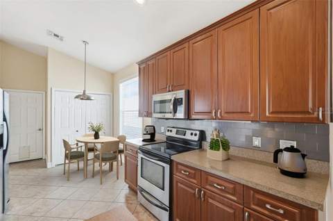 37438 Picketts Mill Avenue, Zephyrhills FL - photo 19 of 65
