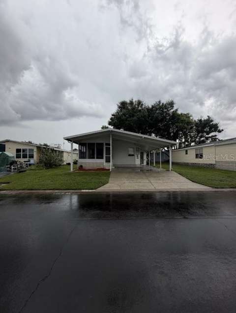 3104 Shady Creek Drive, gated community for sale in Wesley Chapel