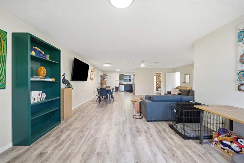 4 bedroom Single Family Residence at 12234 Phyllis Lane, Hudson, Hudson — photo 5