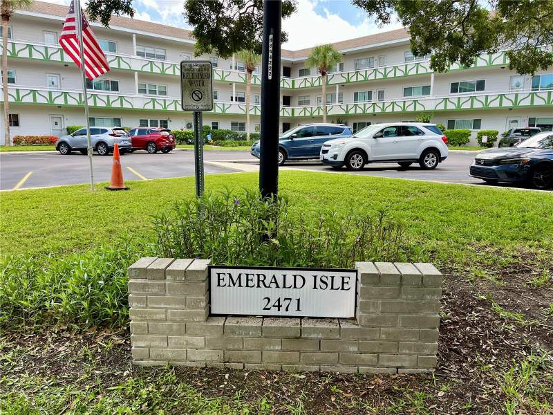 2 bedroom Condominium at 2471 Sumatran Way #43, On Top Of The World, Clearwater — photo 3