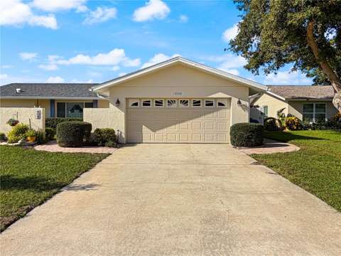 13655 Las Palmas Drive, pool for sale in Largo