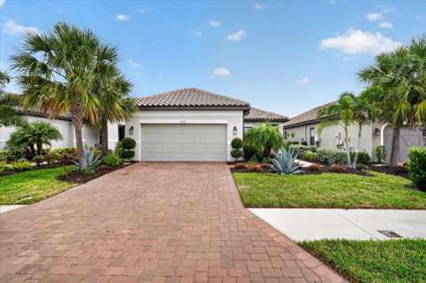 4642 Crestpoint Way, home for sale on Crestpoint Way