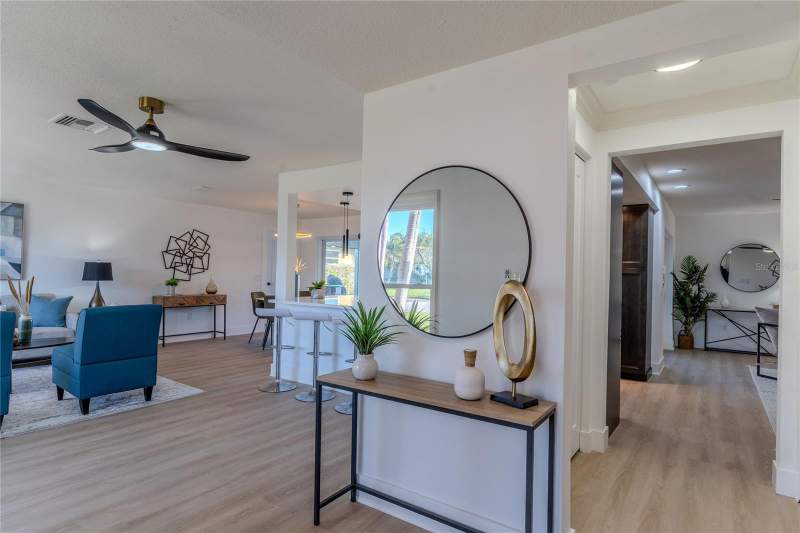 3 bedroom Single Family Residence at 3807 48th Avenue, Maximo Moorings, St Petersburg — photo 5