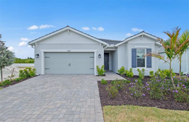 3 bedroom Single Family Residence at 1828 Silver Shores Boulevard, Shores At Stillwater, Englewood — photo 1