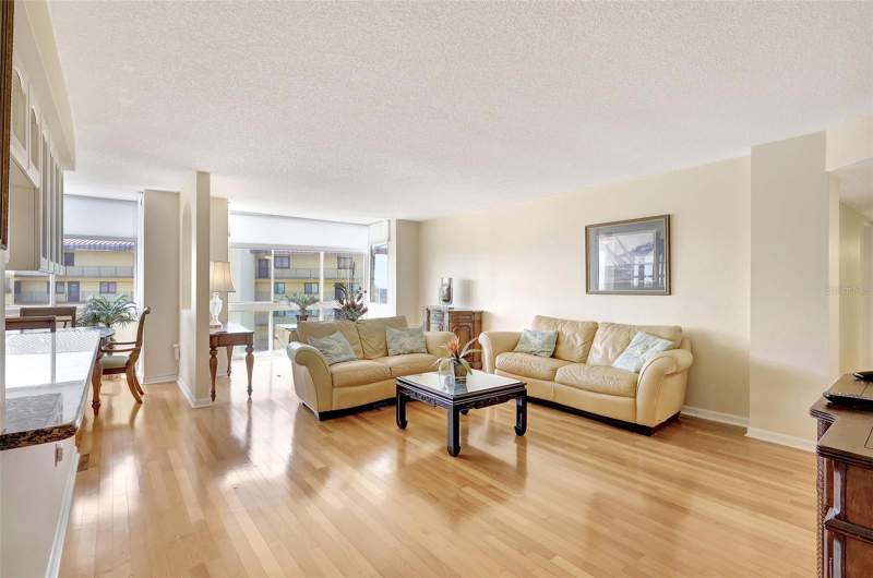 2 bedroom Condominium at 660 Island Way #708, Diamond Isle Condo, Clearwater Beach — photo 4